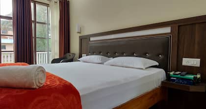 10-bedroom bed & breakfast in phenomenal Jabalpur New Bhedaghat with AC