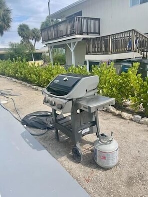 Property grounds - 191 Anchorage B - Short or Long Term by the Beach (Fort Myers Beach)