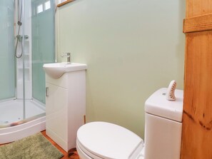 Shower - Laurel Lodge (York)