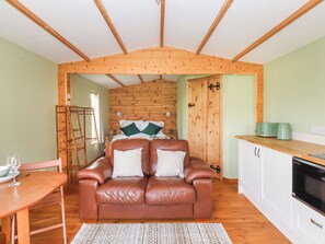 Living area - Laurel Lodge (York)