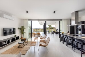 Villa | 5 bedrooms - Protaras Aqua Pearl Villa 9 (Paralimni)