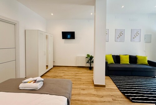 Oshun   Naffah Apartments I