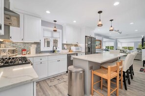 Fridge, microwave, oven, stovetop - The Lounge House | Giants Neck Beach, Water Views  and Coastal Comfort (East Lyme)