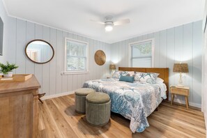 3 bedrooms, iron/ironing board, travel crib, free WiFi