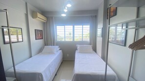 3 Schlafzimmer, Bügeleisen/Bügelbrett, kostenloses WLAN, Bettwäsche