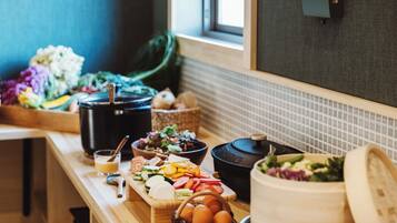 Daily buffet breakfast for a fee