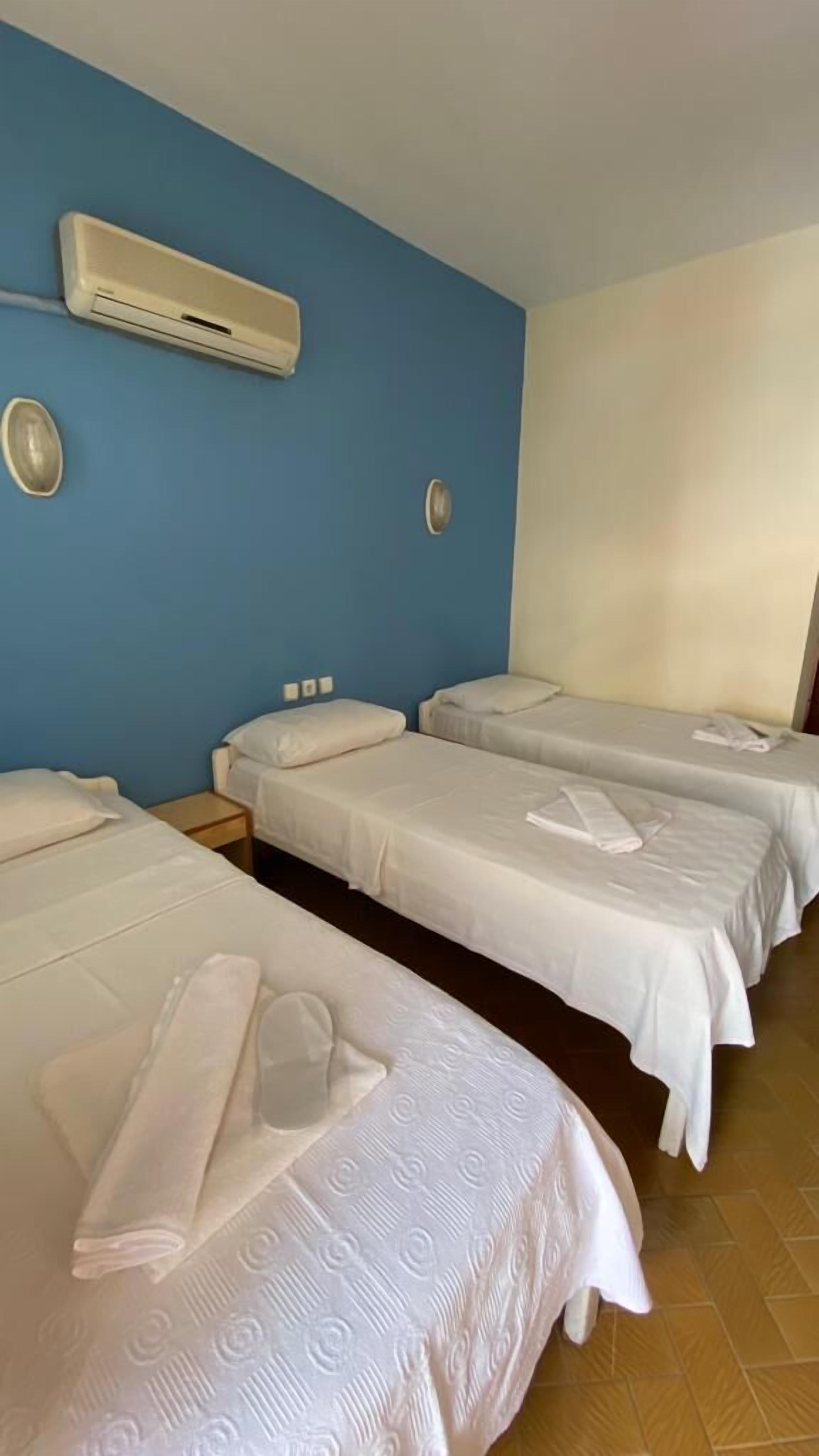 标准三人房, 3 张单人床 | 熨斗/熨衣板、免费 WiFi