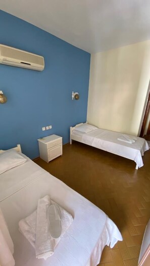 Tabla de planchar con plancha y wifi gratis 