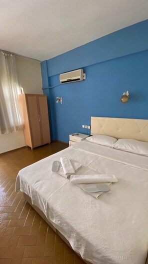 Dobbeltrom – standard | Strykejern/-brett og wi-fi (inkludert)