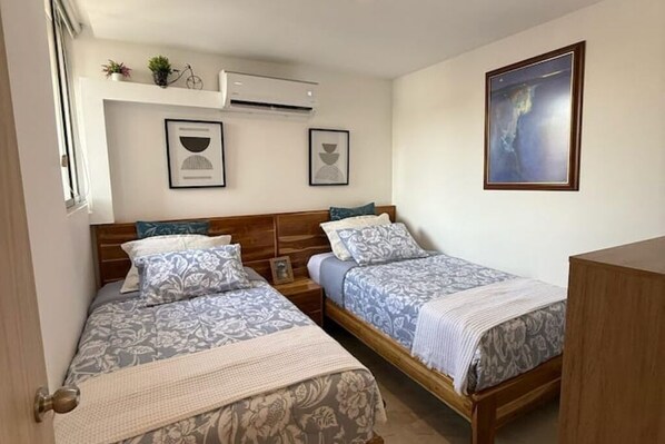 3 bedrooms, WiFi, bed sheets