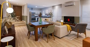 Superior Apartment, 2 Bedrooms | Living area