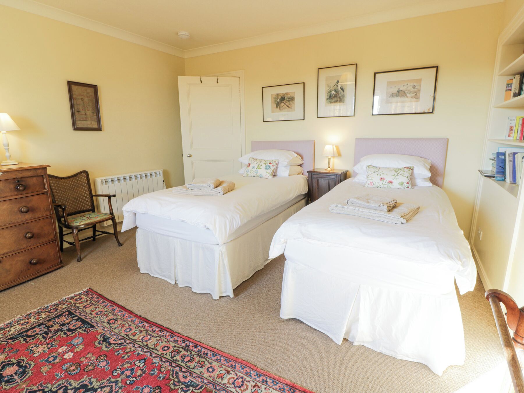 4 bedrooms, individually decorated, individually furnished, free WiFi