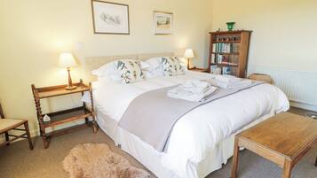 4 habitaciones, decoración personalizada y muebles diferentes