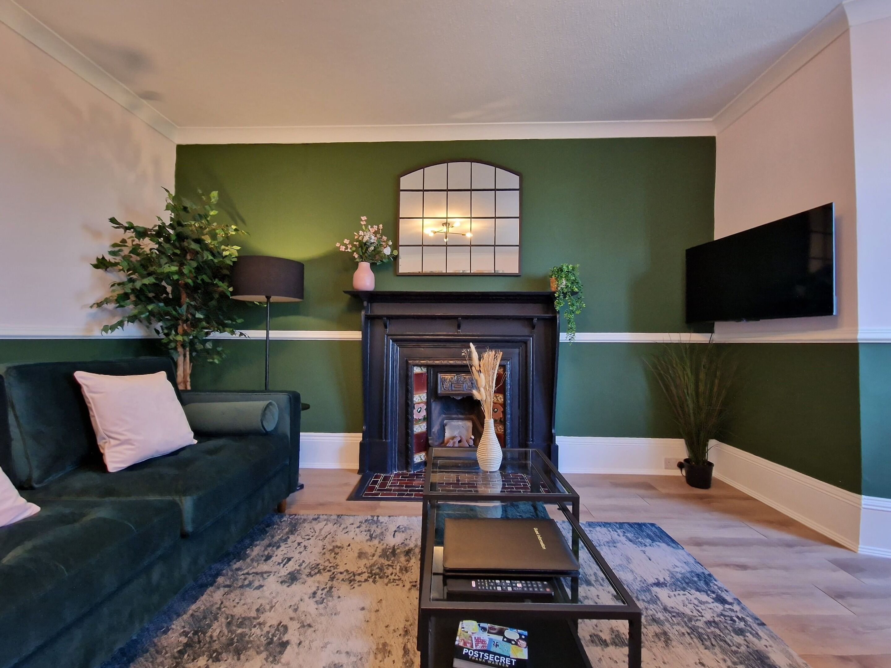 Deluxe Living Room