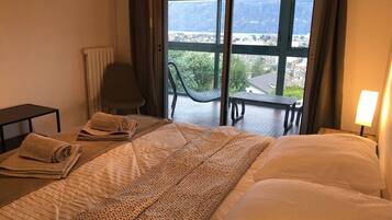 Bureau, fer et planche Ă repasser, Wi-Fi gratuit