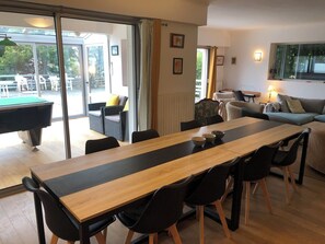 Interior - Villa 200m² 5 bedrooms, with swimming pool and garage (Aix-les-Bains)