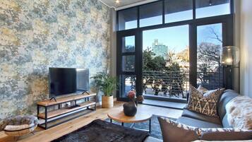 TV
