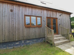 Exterior detail - James Ville Marina Lodge 22 (Brigg)