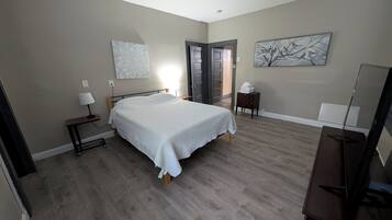 1 chambre, fer et planche à repasser, Wi-Fi, draps fournis