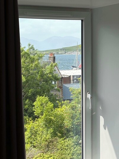 Central Oban 2BR – Short walk to Ferries & Harbour