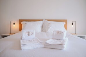 4 bedrooms, WiFi, bed sheets