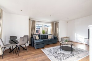Leilighet, 2 soverom | Oppholdsområde