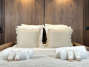 Studio Deluxe, vue cour intérieure | Coin séjour