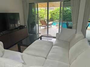Villa, 3 chambres, fumeur, piscine privée | Commodité de la chambre
