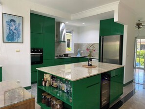 Villa, 3 chambres, fumeur, piscine privée | Intérieur