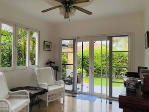 Villa, 3 chambres, fumeur, piscine privée | Intérieur