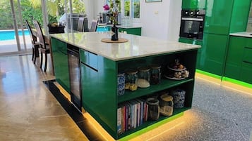 Villa, 3 Bedrooms, Smoking, Private Pool | Private kitchen