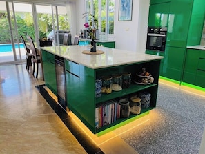 Villa, 3 Bedrooms, Smoking, Private Pool | Private kitchen
