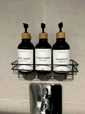 Lägenhet - 1 sovrum - balkong - utsikt mot staden | Badrumsbekvämligheter