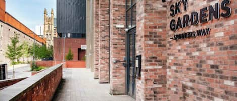 アパートメント 1 ベッドルーム バルコニー シティビュー | 外観の詳細