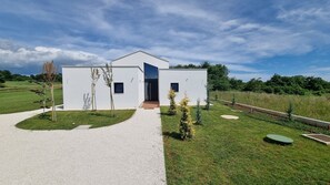 Exterior - Brand new modern Villa with pool ,completely fenced. (Unknown)