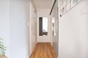 Apartamento clássico, 2 camas de solteiro | Wi-Fi de cortesia, roupa de cama
