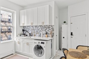 電子レンジ、オーブン、コンロ