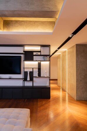 4 bedrooms, WiFi, bed sheets