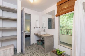 Shower, hair dryer, shampoo