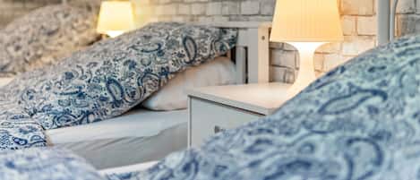 1 habitación, wifi y ropa de cama