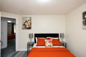 4 bedrooms, desk, iron/ironing board, free WiFi