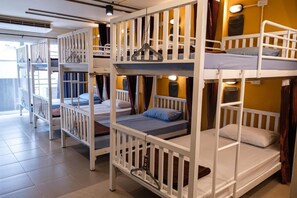Coffres-forts dans les chambres, rideaux occultants, Wi-Fi gratuit