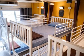 Coffres-forts dans les chambres, rideaux occultants, Wi-Fi gratuit