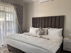 3 bedrooms, iron/ironing board, Internet, bed sheets