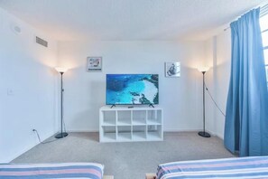 1 bedroom, iron/ironing board, bed sheets