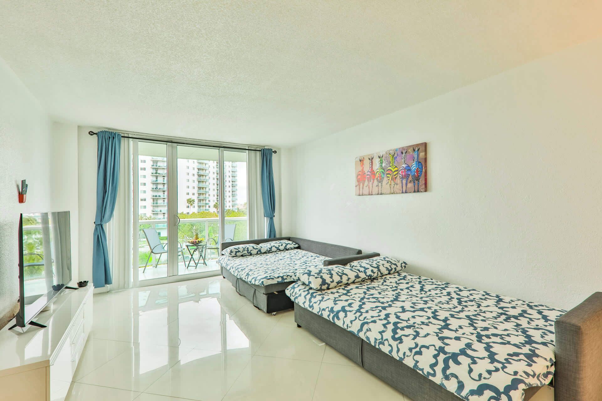 1 Schlafzimmer, Schreibtisch, Bügeleisen/Bügelbrett, Reisekinderbett