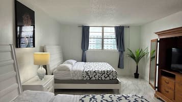 2 bedrooms, desk, iron/ironing board, travel cot