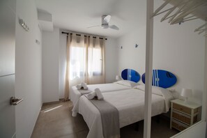 1 chambre, fer et planche à repasser, Wi-Fi, draps fournis