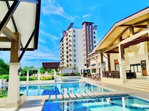 Pool - Panglao-Island Condo Unit Rental (Dauis)