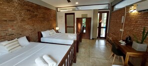 7 bedrooms, iron/ironing board, WiFi, bed sheets